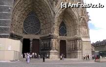 [P09] Intrarea în Catedrala Notre-Dame din Reims. Portalul din stânga era acoperit de schele. » foto by Costi
 - 
<span class="allrVoted glyphicon glyphicon-heart hidden" id="av36313"></span>
<a class="m-l-10 hidden" id="sv36313" onclick="voting_Foto_DelVot(,36313,2239)" role="button">șterge vot <span class="glyphicon glyphicon-remove"></span></a>
<a id="v936313" class=" c-red"  onclick="voting_Foto_SetVot(36313)" role="button"><span class="glyphicon glyphicon-heart-empty"></span> <b>LIKE</b> = Votează poza</a> <img class="hidden"  id="f36313W9" src="/imagini/loader.gif" border="0" /><span class="AjErrMes hidden" id="e36313ErM"></span>