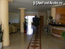 [P07] Hotel Cristina - holul si receptia din cladirea principala » foto by camelia
 - 
<span class="allrVoted glyphicon glyphicon-heart hidden" id="av16895"></span>
<a class="m-l-10 hidden" id="sv16895" onclick="voting_Foto_DelVot(,16895,3297)" role="button">șterge vot <span class="glyphicon glyphicon-remove"></span></a>
<a id="v916895" class=" c-red"  onclick="voting_Foto_SetVot(16895)" role="button"><span class="glyphicon glyphicon-heart-empty"></span> <b>LIKE</b> = Votează poza</a> <img class="hidden"  id="f16895W9" src="/imagini/loader.gif" border="0" /><span class="AjErrMes hidden" id="e16895ErM"></span>