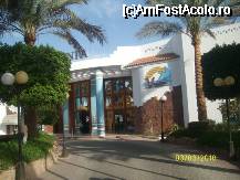 [P07] INTRAREA IN HOTEL » foto by stefania
 - 
<span class="allrVoted glyphicon glyphicon-heart hidden" id="av55191"></span>
<a class="m-l-10 hidden" id="sv55191" onclick="voting_Foto_DelVot(,55191,3833)" role="button">șterge vot <span class="glyphicon glyphicon-remove"></span></a>
<a id="v955191" class=" c-red"  onclick="voting_Foto_SetVot(55191)" role="button"><span class="glyphicon glyphicon-heart-empty"></span> <b>LIKE</b> = Votează poza</a> <img class="hidden"  id="f55191W9" src="/imagini/loader.gif" border="0" /><span class="AjErrMes hidden" id="e55191ErM"></span>