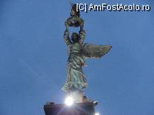 [P01] Statuia din fata crucisatorului Kutuzov » foto by pepsi70ro
 - 
<span class="allrVoted glyphicon glyphicon-heart hidden" id="av32939"></span>
<a class="m-l-10 hidden" id="sv32939" onclick="voting_Foto_DelVot(,32939,4110)" role="button">șterge vot <span class="glyphicon glyphicon-remove"></span></a>
<a id="v932939" class=" c-red"  onclick="voting_Foto_SetVot(32939)" role="button"><span class="glyphicon glyphicon-heart-empty"></span> <b>LIKE</b> = Votează poza</a> <img class="hidden"  id="f32939W9" src="/imagini/loader.gif" border="0" /><span class="AjErrMes hidden" id="e32939ErM"></span>