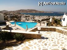 [P15] Mykonos-hotel Vencia, vedere de pe terasa » foto by ani*
 - 
<span class="allrVoted glyphicon glyphicon-heart hidden" id="av887"></span>
<a class="m-l-10 hidden" id="sv887" onclick="voting_Foto_DelVot(,887,468)" role="button">șterge vot <span class="glyphicon glyphicon-remove"></span></a>
<a id="v9887" class=" c-red"  onclick="voting_Foto_SetVot(887)" role="button"><span class="glyphicon glyphicon-heart-empty"></span> <b>LIKE</b> = Votează poza</a> <img class="hidden"  id="f887W9" src="/imagini/loader.gif" border="0" /><span class="AjErrMes hidden" id="e887ErM"></span>