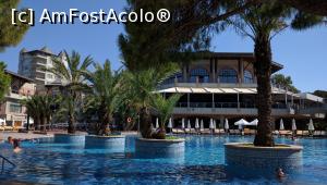 [P02] Piscina principala » foto by lilian_marius
 - 
<span class="allrVoted glyphicon glyphicon-heart hidden" id="av759748"></span>
<a class="m-l-10 hidden" id="sv759748" onclick="voting_Foto_DelVot(,759748,10)" role="button">șterge vot <span class="glyphicon glyphicon-remove"></span></a>
<a id="v9759748" class=" c-red"  onclick="voting_Foto_SetVot(759748)" role="button"><span class="glyphicon glyphicon-heart-empty"></span> <b>LIKE</b> = Votează poza</a> <img class="hidden"  id="f759748W9" src="/imagini/loader.gif" border="0" /><span class="AjErrMes hidden" id="e759748ErM"></span>