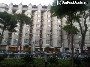 [P03] Vedere de pe terasa restaurantului cu specific libian a uneia din cele doua aripi ale hotelului » foto by peekoo
 - 
<span class="allrVoted glyphicon glyphicon-heart hidden" id="av693546"></span>
<a class="m-l-10 hidden" id="sv693546" onclick="voting_Foto_DelVot(,693546,10)" role="button">șterge vot <span class="glyphicon glyphicon-remove"></span></a>
<a id="v9693546" class=" c-red"  onclick="voting_Foto_SetVot(693546)" role="button"><span class="glyphicon glyphicon-heart-empty"></span> <b>LIKE</b> = Votează poza</a> <img class="hidden"  id="f693546W9" src="/imagini/loader.gif" border="0" /><span class="AjErrMes hidden" id="e693546ErM"></span>