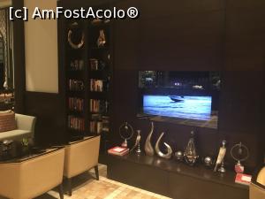 [P06] Lobby Bar » foto by dani.mihu
 - 
<span class="allrVoted glyphicon glyphicon-heart hidden" id="av886103"></span>
<a class="m-l-10 hidden" id="sv886103" onclick="voting_Foto_DelVot(,886103,10)" role="button">șterge vot <span class="glyphicon glyphicon-remove"></span></a>
<a id="v9886103" class=" c-red"  onclick="voting_Foto_SetVot(886103)" role="button"><span class="glyphicon glyphicon-heart-empty"></span> <b>LIKE</b> = Votează poza</a> <img class="hidden"  id="f886103W9" src="/imagini/loader.gif" border="0" /><span class="AjErrMes hidden" id="e886103ErM"></span>