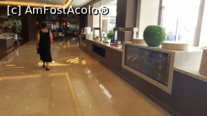 [P02] Tot la pranz in restaurant » foto by CristianMih
 - 
<span class="allrVoted glyphicon glyphicon-heart hidden" id="av744264"></span>
<a class="m-l-10 hidden" id="sv744264" onclick="voting_Foto_DelVot(,744264,10)" role="button">șterge vot <span class="glyphicon glyphicon-remove"></span></a>
<a id="v9744264" class=" c-red"  onclick="voting_Foto_SetVot(744264)" role="button"><span class="glyphicon glyphicon-heart-empty"></span> <b>LIKE</b> = Votează poza</a> <img class="hidden"  id="f744264W9" src="/imagini/loader.gif" border="0" /><span class="AjErrMes hidden" id="e744264ErM"></span>