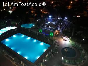 [P21] Batihan - piscina mare, vedere nocturna » foto by GOTHIC68
 - 
<span class="allrVoted glyphicon glyphicon-heart hidden" id="av1019717"></span>
<a class="m-l-10 hidden" id="sv1019717" onclick="voting_Foto_DelVot(,1019717,20)" role="button">șterge vot <span class="glyphicon glyphicon-remove"></span></a>
<a id="v91019717" class=" c-red"  onclick="voting_Foto_SetVot(1019717)" role="button"><span class="glyphicon glyphicon-heart-empty"></span> <b>LIKE</b> = Votează poza</a> <img class="hidden"  id="f1019717W9" src="/imagini/loader.gif" border="0" /><span class="AjErrMes hidden" id="e1019717ErM"></span>