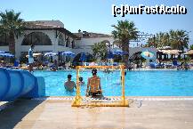 [P47] Polo la piscina » foto by Kalimachi
 - 
<span class="allrVoted glyphicon glyphicon-heart hidden" id="av262652"></span>
<a class="m-l-10 hidden" id="sv262652" onclick="voting_Foto_DelVot(,262652,211)" role="button">șterge vot <span class="glyphicon glyphicon-remove"></span></a>
<a id="v9262652" class=" c-red"  onclick="voting_Foto_SetVot(262652)" role="button"><span class="glyphicon glyphicon-heart-empty"></span> <b>LIKE</b> = Votează poza</a> <img class="hidden"  id="f262652W9" src="/imagini/loader.gif" border="0" /><span class="AjErrMes hidden" id="e262652ErM"></span>