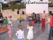 [P07] Mini disco » foto by anam33
 - 
<span class="allrVoted glyphicon glyphicon-heart hidden" id="av221127"></span>
<a class="m-l-10 hidden" id="sv221127" onclick="voting_Foto_DelVot(,221127,215)" role="button">șterge vot <span class="glyphicon glyphicon-remove"></span></a>
<a id="v9221127" class=" c-red"  onclick="voting_Foto_SetVot(221127)" role="button"><span class="glyphicon glyphicon-heart-empty"></span> <b>LIKE</b> = Votează poza</a> <img class="hidden"  id="f221127W9" src="/imagini/loader.gif" border="0" /><span class="AjErrMes hidden" id="e221127ErM"></span>
