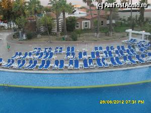 [P71] piscina vazuta din balcon » foto by adryana
 - 
<span class="allrVoted glyphicon glyphicon-heart hidden" id="av370947"></span>
<a class="m-l-10 hidden" id="sv370947" onclick="voting_Foto_DelVot(,370947,218)" role="button">șterge vot <span class="glyphicon glyphicon-remove"></span></a>
<a id="v9370947" class=" c-red"  onclick="voting_Foto_SetVot(370947)" role="button"><span class="glyphicon glyphicon-heart-empty"></span> <b>LIKE</b> = Votează poza</a> <img class="hidden"  id="f370947W9" src="/imagini/loader.gif" border="0" /><span class="AjErrMes hidden" id="e370947ErM"></span>