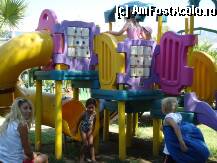 [P24] Animatoarea care are grija de copilasi. » foto by ryana2178
 - 
<span class="allrVoted glyphicon glyphicon-heart hidden" id="av7449"></span>
<a class="m-l-10 hidden" id="sv7449" onclick="voting_Foto_DelVot(,7449,226)" role="button">șterge vot <span class="glyphicon glyphicon-remove"></span></a>
<a id="v97449" class=" c-red"  onclick="voting_Foto_SetVot(7449)" role="button"><span class="glyphicon glyphicon-heart-empty"></span> <b>LIKE</b> = Votează poza</a> <img class="hidden"  id="f7449W9" src="/imagini/loader.gif" border="0" /><span class="AjErrMes hidden" id="e7449ErM"></span>