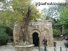 [P07] Maryem Ana Evi - casa fecioarei Maria » foto by A.E.N
 - 
<span class="allrVoted glyphicon glyphicon-heart hidden" id="av156805"></span>
<a class="m-l-10 hidden" id="sv156805" onclick="voting_Foto_DelVot(,156805,359)" role="button">șterge vot <span class="glyphicon glyphicon-remove"></span></a>
<a id="v9156805" class=" c-red"  onclick="voting_Foto_SetVot(156805)" role="button"><span class="glyphicon glyphicon-heart-empty"></span> <b>LIKE</b> = Votează poza</a> <img class="hidden"  id="f156805W9" src="/imagini/loader.gif" border="0" /><span class="AjErrMes hidden" id="e156805ErM"></span>
