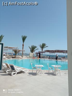 [P06] Piscina aflată lângă restaurant. » foto by Rodel
 - 
<span class="allrVoted glyphicon glyphicon-heart hidden" id="av1300645"></span>
<a class="m-l-10 hidden" id="sv1300645" onclick="voting_Foto_DelVot(,1300645,362)" role="button">șterge vot <span class="glyphicon glyphicon-remove"></span></a>
<a id="v91300645" class=" c-red"  onclick="voting_Foto_SetVot(1300645)" role="button"><span class="glyphicon glyphicon-heart-empty"></span> <b>LIKE</b> = Votează poza</a> <img class="hidden"  id="f1300645W9" src="/imagini/loader.gif" border="0" /><span class="AjErrMes hidden" id="e1300645ErM"></span>