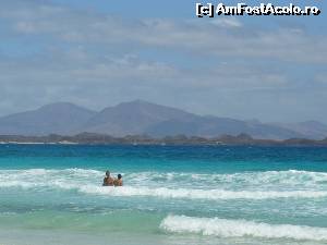 [P15] playas de corralejo » foto by osna
 - 
<span class="allrVoted glyphicon glyphicon-heart hidden" id="av547360"></span>
<a class="m-l-10 hidden" id="sv547360" onclick="voting_Foto_DelVot(,547360,383)" role="button">șterge vot <span class="glyphicon glyphicon-remove"></span></a>
<a id="v9547360" class=" c-red"  onclick="voting_Foto_SetVot(547360)" role="button"><span class="glyphicon glyphicon-heart-empty"></span> <b>LIKE</b> = Votează poza</a> <img class="hidden"  id="f547360W9" src="/imagini/loader.gif" border="0" /><span class="AjErrMes hidden" id="e547360ErM"></span>