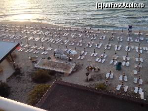 [P12] plaja, vazuta de pe hotel » foto by yuliansch
 - 
<span class="allrVoted glyphicon glyphicon-heart hidden" id="av652894"></span>
<a class="m-l-10 hidden" id="sv652894" onclick="voting_Foto_DelVot(,652894,404)" role="button">șterge vot <span class="glyphicon glyphicon-remove"></span></a>
<a id="v9652894" class=" c-red"  onclick="voting_Foto_SetVot(652894)" role="button"><span class="glyphicon glyphicon-heart-empty"></span> <b>LIKE</b> = Votează poza</a> <img class="hidden"  id="f652894W9" src="/imagini/loader.gif" border="0" /><span class="AjErrMes hidden" id="e652894ErM"></span>