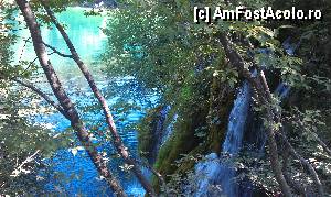 P19 [AUG-2012] Frumoase culori la deversarea în lac a unui izvoraş. Lacurile Plitvice, Croaţia. 