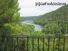 [P17] Râul Krka, văzut de pe platoul Skradin, Parcul Krka, Sibenik, Croaţia.  » foto by traian.leuca †
 - 
<span class="allrVoted glyphicon glyphicon-heart hidden" id="av464038"></span>
<a class="m-l-10 hidden" id="sv464038" onclick="voting_Foto_DelVot(,464038,413)" role="button">șterge vot <span class="glyphicon glyphicon-remove"></span></a>
<a id="v9464038" class=" c-red"  onclick="voting_Foto_SetVot(464038)" role="button"><span class="glyphicon glyphicon-heart-empty"></span> <b>LIKE</b> = Votează poza</a> <img class="hidden"  id="f464038W9" src="/imagini/loader.gif" border="0" /><span class="AjErrMes hidden" id="e464038ErM"></span>