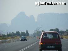 [P01] Meteora, vazuta de pe autostrada » foto by biancuta
 - 
<span class="allrVoted glyphicon glyphicon-heart hidden" id="av37866"></span>
<a class="m-l-10 hidden" id="sv37866" onclick="voting_Foto_DelVot(,37866,430)" role="button">șterge vot <span class="glyphicon glyphicon-remove"></span></a>
<a id="v937866" class=" c-red"  onclick="voting_Foto_SetVot(37866)" role="button"><span class="glyphicon glyphicon-heart-empty"></span> <b>LIKE</b> = Votează poza</a> <img class="hidden"  id="f37866W9" src="/imagini/loader.gif" border="0" /><span class="AjErrMes hidden" id="e37866ErM"></span>