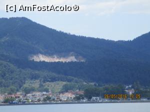 [P05] Limenas și cariera de marmură, văzute de pe ferry.  » foto by elviramvio
 - 
<span class="allrVoted glyphicon glyphicon-heart hidden" id="av820668"></span>
<a class="m-l-10 hidden" id="sv820668" onclick="voting_Foto_DelVot(,820668,460)" role="button">șterge vot <span class="glyphicon glyphicon-remove"></span></a>
<a id="v9820668" class=" c-red"  onclick="voting_Foto_SetVot(820668)" role="button"><span class="glyphicon glyphicon-heart-empty"></span> <b>LIKE</b> = Votează poza</a> <img class="hidden"  id="f820668W9" src="/imagini/loader.gif" border="0" /><span class="AjErrMes hidden" id="e820668ErM"></span>