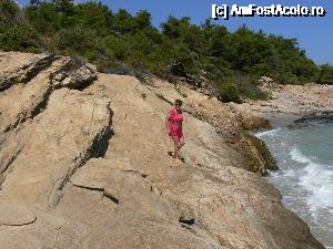 [P30] Thassos - Insula verde a Greciei. Imagini de pe faleza din stanga a plajei Paradise Beach. Plecati in explorare :)  » foto by vega06
 - 
<span class="allrVoted glyphicon glyphicon-heart hidden" id="av693492"></span>
<a class="m-l-10 hidden" id="sv693492" onclick="voting_Foto_DelVot(,693492,460)" role="button">șterge vot <span class="glyphicon glyphicon-remove"></span></a>
<a id="v9693492" class=" c-red"  onclick="voting_Foto_SetVot(693492)" role="button"><span class="glyphicon glyphicon-heart-empty"></span> <b>LIKE</b> = Votează poza</a> <img class="hidden"  id="f693492W9" src="/imagini/loader.gif" border="0" /><span class="AjErrMes hidden" id="e693492ErM"></span>