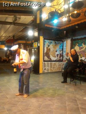 [P25] in plan secund patronul Augosto in recital... in prim plan... Basescu? :)  » foto by dawnsash
 - 
<span class="allrVoted glyphicon glyphicon-heart hidden" id="av749312"></span>
<a class="m-l-10 hidden" id="sv749312" onclick="voting_Foto_DelVot(,749312,460)" role="button">șterge vot <span class="glyphicon glyphicon-remove"></span></a>
<a id="v9749312" class=" c-red"  onclick="voting_Foto_SetVot(749312)" role="button"><span class="glyphicon glyphicon-heart-empty"></span> <b>LIKE</b> = Votează poza</a> <img class="hidden"  id="f749312W9" src="/imagini/loader.gif" border="0" /><span class="AjErrMes hidden" id="e749312ErM"></span>