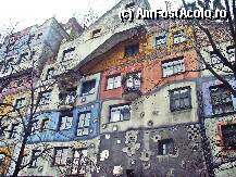 [P25x] Casa Hundertwasser » foto by Miss Butterfly
 - 
<span class="allrVoted glyphicon glyphicon-heart hidden" id="av13807"></span>
<a class="m-l-10 hidden" id="sv13807" onclick="voting_Foto_DelVot(,13807,461)" role="button">șterge vot <span class="glyphicon glyphicon-remove"></span></a>
<a id="v913807" class=" c-red"  onclick="voting_Foto_SetVot(13807)" role="button"><span class="glyphicon glyphicon-heart-empty"></span> <b>LIKE</b> = Votează poza</a> <img class="hidden"  id="f13807W9" src="/imagini/loader.gif" border="0" /><span class="AjErrMes hidden" id="e13807ErM"></span>