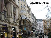 [P19] Viena-Centru » foto by ldogaru
 - 
<span class="allrVoted glyphicon glyphicon-heart hidden" id="av193312"></span>
<a class="m-l-10 hidden" id="sv193312" onclick="voting_Foto_DelVot(,193312,461)" role="button">șterge vot <span class="glyphicon glyphicon-remove"></span></a>
<a id="v9193312" class=" c-red"  onclick="voting_Foto_SetVot(193312)" role="button"><span class="glyphicon glyphicon-heart-empty"></span> <b>LIKE</b> = Votează poza</a> <img class="hidden"  id="f193312W9" src="/imagini/loader.gif" border="0" /><span class="AjErrMes hidden" id="e193312ErM"></span>