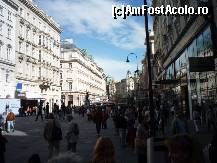 [P14] Viena - spre Stephansdom; se observă monumentul ciumei, în depărtare. » foto by Dragoș_MD
 - 
<span class="allrVoted glyphicon glyphicon-heart hidden" id="av222044"></span>
<a class="m-l-10 hidden" id="sv222044" onclick="voting_Foto_DelVot(,222044,461)" role="button">șterge vot <span class="glyphicon glyphicon-remove"></span></a>
<a id="v9222044" class=" c-red"  onclick="voting_Foto_SetVot(222044)" role="button"><span class="glyphicon glyphicon-heart-empty"></span> <b>LIKE</b> = Votează poza</a> <img class="hidden"  id="f222044W9" src="/imagini/loader.gif" border="0" /><span class="AjErrMes hidden" id="e222044ErM"></span>