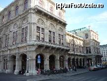 [P17] Viena - opera (spatele). » foto by Dragoș_MD
 - 
<span class="allrVoted glyphicon glyphicon-heart hidden" id="av222049"></span>
<a class="m-l-10 hidden" id="sv222049" onclick="voting_Foto_DelVot(,222049,461)" role="button">șterge vot <span class="glyphicon glyphicon-remove"></span></a>
<a id="v9222049" class=" c-red"  onclick="voting_Foto_SetVot(222049)" role="button"><span class="glyphicon glyphicon-heart-empty"></span> <b>LIKE</b> = Votează poza</a> <img class="hidden"  id="f222049W9" src="/imagini/loader.gif" border="0" /><span class="AjErrMes hidden" id="e222049ErM"></span>