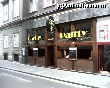 [P27] Viena - Cafe Pallfy, unde am fost să mâncăm. e chiar peste drum de Augustinerkirche. » foto by Dragoș_MD
 - 
<span class="allrVoted glyphicon glyphicon-heart hidden" id="av222061"></span>
<a class="m-l-10 hidden" id="sv222061" onclick="voting_Foto_DelVot(,222061,461)" role="button">șterge vot <span class="glyphicon glyphicon-remove"></span></a>
<a id="v9222061" class=" c-red"  onclick="voting_Foto_SetVot(222061)" role="button"><span class="glyphicon glyphicon-heart-empty"></span> <b>LIKE</b> = Votează poza</a> <img class="hidden"  id="f222061W9" src="/imagini/loader.gif" border="0" /><span class="AjErrMes hidden" id="e222061ErM"></span>