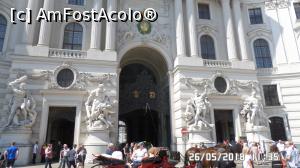 [P06] Palatul Hofburg » foto by ungureanica
 - 
<span class="allrVoted glyphicon glyphicon-heart hidden" id="av970773"></span>
<a class="m-l-10 hidden" id="sv970773" onclick="voting_Foto_DelVot(,970773,461)" role="button">șterge vot <span class="glyphicon glyphicon-remove"></span></a>
<a id="v9970773" class=" c-red"  onclick="voting_Foto_SetVot(970773)" role="button"><span class="glyphicon glyphicon-heart-empty"></span> <b>LIKE</b> = Votează poza</a> <img class="hidden"  id="f970773W9" src="/imagini/loader.gif" border="0" /><span class="AjErrMes hidden" id="e970773ErM"></span>