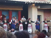 [P13] Seara cu dansuri grecesti » foto by corinne
 - 
<span class="allrVoted glyphicon glyphicon-heart hidden" id="av53723"></span>
<a class="m-l-10 hidden" id="sv53723" onclick="voting_Foto_DelVot(,53723,481)" role="button">șterge vot <span class="glyphicon glyphicon-remove"></span></a>
<a id="v953723" class=" c-red"  onclick="voting_Foto_SetVot(53723)" role="button"><span class="glyphicon glyphicon-heart-empty"></span> <b>LIKE</b> = Votează poza</a> <img class="hidden"  id="f53723W9" src="/imagini/loader.gif" border="0" /><span class="AjErrMes hidden" id="e53723ErM"></span>