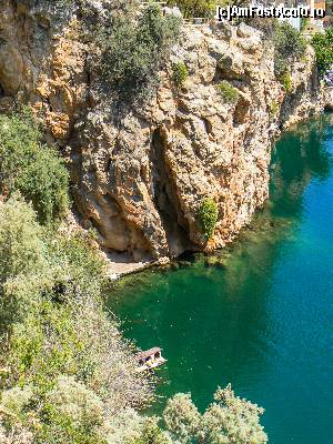 P32 [AUG-2007] Lacul fara fund pe malul caruia se afla orasul Agios Nicolaos. In acest lac au fost aruncate tancurile si tunurile nemtesti dupa al 2 lea razboi mondial. 