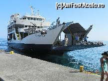 [P06] Ferry in marea Libiei la Aghia Roumeli de unde prelua turisti ce au parcurs pe jos cheile Samariei venind dinspre platoul Osmos » foto by Motanul*
 - 
<span class="allrVoted glyphicon glyphicon-heart hidden" id="av490053"></span>
<a class="m-l-10 hidden" id="sv490053" onclick="voting_Foto_DelVot(,490053,481)" role="button">șterge vot <span class="glyphicon glyphicon-remove"></span></a>
<a id="v9490053" class=" c-red"  onclick="voting_Foto_SetVot(490053)" role="button"><span class="glyphicon glyphicon-heart-empty"></span> <b>LIKE</b> = Votează poza</a> <img class="hidden"  id="f490053W9" src="/imagini/loader.gif" border="0" /><span class="AjErrMes hidden" id="e490053ErM"></span>