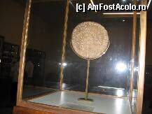 [P03] Muzeul de Arheologie, discul din Phaistos, prima tiparitura la stanta, nedscifrat,sec. XV i.Hr. » foto by Michi
 - 
<span class="allrVoted glyphicon glyphicon-heart hidden" id="av78723"></span>
<a class="m-l-10 hidden" id="sv78723" onclick="voting_Foto_DelVot(,78723,481)" role="button">șterge vot <span class="glyphicon glyphicon-remove"></span></a>
<a id="v978723" class=" c-red"  onclick="voting_Foto_SetVot(78723)" role="button"><span class="glyphicon glyphicon-heart-empty"></span> <b>LIKE</b> = Votează poza</a> <img class="hidden"  id="f78723W9" src="/imagini/loader.gif" border="0" /><span class="AjErrMes hidden" id="e78723ErM"></span>