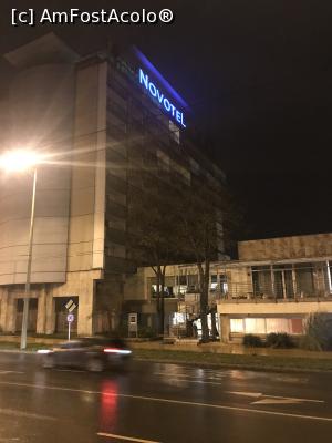 [P10] Novotel, Szeged » foto by krisstinna
 - 
<span class="allrVoted glyphicon glyphicon-heart hidden" id="av1132243"></span>
<a class="m-l-10 hidden" id="sv1132243" onclick="voting_Foto_DelVot(,1132243,490)" role="button">șterge vot <span class="glyphicon glyphicon-remove"></span></a>
<a id="v91132243" class=" c-red"  onclick="voting_Foto_SetVot(1132243)" role="button"><span class="glyphicon glyphicon-heart-empty"></span> <b>LIKE</b> = Votează poza</a> <img class="hidden"  id="f1132243W9" src="/imagini/loader.gif" border="0" /><span class="AjErrMes hidden" id="e1132243ErM"></span>