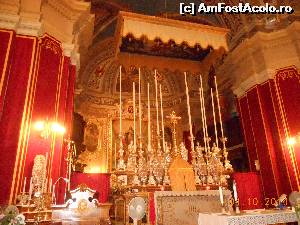 [P11] Festa la Gudja - Altarul bisericii din Gudja.  » foto by iulianic
 - 
<span class="allrVoted glyphicon glyphicon-heart hidden" id="av566561"></span>
<a class="m-l-10 hidden" id="sv566561" onclick="voting_Foto_DelVot(,566561,557)" role="button">șterge vot <span class="glyphicon glyphicon-remove"></span></a>
<a id="v9566561" class=" c-red"  onclick="voting_Foto_SetVot(566561)" role="button"><span class="glyphicon glyphicon-heart-empty"></span> <b>LIKE</b> = Votează poza</a> <img class="hidden"  id="f566561W9" src="/imagini/loader.gif" border="0" /><span class="AjErrMes hidden" id="e566561ErM"></span>