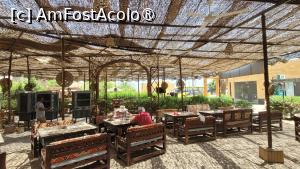 [P18] Restaurantul în care am servit pranzul. » foto by vlado2
 - 
<span class="allrVoted glyphicon glyphicon-heart hidden" id="av1522836"></span>
<a class="m-l-10 hidden" id="sv1522836" onclick="voting_Foto_DelVot(,1522836,566)" role="button">șterge vot <span class="glyphicon glyphicon-remove"></span></a>
<a id="v91522836" class=" c-red"  onclick="voting_Foto_SetVot(1522836)" role="button"><span class="glyphicon glyphicon-heart-empty"></span> <b>LIKE</b> = Votează poza</a> <img class="hidden"  id="f1522836W9" src="/imagini/loader.gif" border="0" /><span class="AjErrMes hidden" id="e1522836ErM"></span>