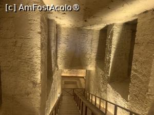 [P69] Valea Regilor,interior morminte » foto by AZE
 - 
<span class="allrVoted glyphicon glyphicon-heart hidden" id="av1418426"></span>
<a class="m-l-10 hidden" id="sv1418426" onclick="voting_Foto_DelVot(,1418426,566)" role="button">șterge vot <span class="glyphicon glyphicon-remove"></span></a>
<a id="v91418426" class=" c-red"  onclick="voting_Foto_SetVot(1418426)" role="button"><span class="glyphicon glyphicon-heart-empty"></span> <b>LIKE</b> = Votează poza</a> <img class="hidden"  id="f1418426W9" src="/imagini/loader.gif" border="0" /><span class="AjErrMes hidden" id="e1418426ErM"></span>