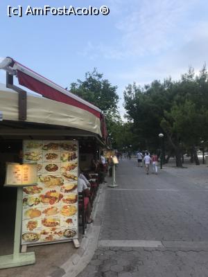 [P44] Pe faleză, aici erau restaurante cu prețuri bune » foto by krisstinna
 - 
<span class="allrVoted glyphicon glyphicon-heart hidden" id="av990427"></span>
<a class="m-l-10 hidden" id="sv990427" onclick="voting_Foto_DelVot(,990427,619)" role="button">șterge vot <span class="glyphicon glyphicon-remove"></span></a>
<a id="v9990427" class=" c-red"  onclick="voting_Foto_SetVot(990427)" role="button"><span class="glyphicon glyphicon-heart-empty"></span> <b>LIKE</b> = Votează poza</a> <img class="hidden"  id="f990427W9" src="/imagini/loader.gif" border="0" /><span class="AjErrMes hidden" id="e990427ErM"></span>