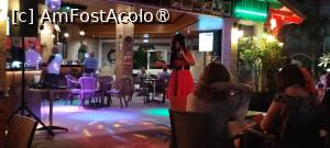 [P16] Spectacole la Antonis Bar » foto by vlado2
 - 
<span class="allrVoted glyphicon glyphicon-heart hidden" id="av1519213"></span>
<a class="m-l-10 hidden" id="sv1519213" onclick="voting_Foto_DelVot(,1519213,640)" role="button">șterge vot <span class="glyphicon glyphicon-remove"></span></a>
<a id="v91519213" class=" c-red"  onclick="voting_Foto_SetVot(1519213)" role="button"><span class="glyphicon glyphicon-heart-empty"></span> <b>LIKE</b> = Votează poza</a> <img class="hidden"  id="f1519213W9" src="/imagini/loader.gif" border="0" /><span class="AjErrMes hidden" id="e1519213ErM"></span>