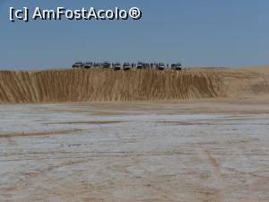 [P12] Sahara - Aceste 8 mașini transportă turiștii unui întreg autocar.  » foto by iulianic
 - 
<span class="allrVoted glyphicon glyphicon-heart hidden" id="av1078149"></span>
<a class="m-l-10 hidden" id="sv1078149" onclick="voting_Foto_DelVot(,1078149,658)" role="button">șterge vot <span class="glyphicon glyphicon-remove"></span></a>
<a id="v91078149" class=" c-red"  onclick="voting_Foto_SetVot(1078149)" role="button"><span class="glyphicon glyphicon-heart-empty"></span> <b>LIKE</b> = Votează poza</a> <img class="hidden"  id="f1078149W9" src="/imagini/loader.gif" border="0" /><span class="AjErrMes hidden" id="e1078149ErM"></span>