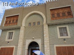 [P20] Kairouan - Clădire decorată în stil berber, cu cărămidă aparentă.  » foto by iulianic
 - 
<span class="allrVoted glyphicon glyphicon-heart hidden" id="av1078160"></span>
<a class="m-l-10 hidden" id="sv1078160" onclick="voting_Foto_DelVot(,1078160,658)" role="button">șterge vot <span class="glyphicon glyphicon-remove"></span></a>
<a id="v91078160" class=" c-red"  onclick="voting_Foto_SetVot(1078160)" role="button"><span class="glyphicon glyphicon-heart-empty"></span> <b>LIKE</b> = Votează poza</a> <img class="hidden"  id="f1078160W9" src="/imagini/loader.gif" border="0" /><span class="AjErrMes hidden" id="e1078160ErM"></span>