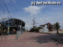 [P29] Mamaia - Capatul traseului telegondolei la Cazino. » foto by iulianic
 - 
<span class="allrVoted glyphicon glyphicon-heart hidden" id="av321957"></span>
<a class="m-l-10 hidden" id="sv321957" onclick="voting_Foto_DelVot(,321957,766)" role="button">șterge vot <span class="glyphicon glyphicon-remove"></span></a>
<a id="v9321957" class=" c-red"  onclick="voting_Foto_SetVot(321957)" role="button"><span class="glyphicon glyphicon-heart-empty"></span> <b>LIKE</b> = Votează poza</a> <img class="hidden"  id="f321957W9" src="/imagini/loader.gif" border="0" /><span class="AjErrMes hidden" id="e321957ErM"></span>