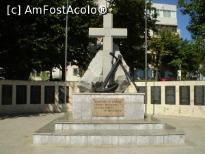 [P17] Pe faleza Cazinoului Constanța, monumentul marinarilor » foto by Mihai18
 - 
<span class="allrVoted glyphicon glyphicon-heart hidden" id="av1014419"></span>
<a class="m-l-10 hidden" id="sv1014419" onclick="voting_Foto_DelVot(,1014419,766)" role="button">șterge vot <span class="glyphicon glyphicon-remove"></span></a>
<a id="v91014419" class=" c-red"  onclick="voting_Foto_SetVot(1014419)" role="button"><span class="glyphicon glyphicon-heart-empty"></span> <b>LIKE</b> = Votează poza</a> <img class="hidden"  id="f1014419W9" src="/imagini/loader.gif" border="0" /><span class="AjErrMes hidden" id="e1014419ErM"></span>