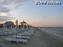 [P19] Plaja seara. Iubesc partea aceasta din zi, cand se lasa inserarea, la mare » foto by MCM
 - 
<span class="allrVoted glyphicon glyphicon-heart hidden" id="av333897"></span>
<a class="m-l-10 hidden" id="sv333897" onclick="voting_Foto_DelVot(,333897,775)" role="button">șterge vot <span class="glyphicon glyphicon-remove"></span></a>
<a id="v9333897" class=" c-red"  onclick="voting_Foto_SetVot(333897)" role="button"><span class="glyphicon glyphicon-heart-empty"></span> <b>LIKE</b> = Votează poza</a> <img class="hidden"  id="f333897W9" src="/imagini/loader.gif" border="0" /><span class="AjErrMes hidden" id="e333897ErM"></span>