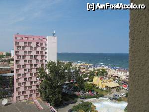 [P11] Vedere diurna spre mare de la fereastra camerei 1102 a hotelului Unirea. Se remarca H. Patria.  » foto by Neptunus
 - 
<span class="allrVoted glyphicon glyphicon-heart hidden" id="av463805"></span>
<a class="m-l-10 hidden" id="sv463805" onclick="voting_Foto_DelVot(,463805,789)" role="button">șterge vot <span class="glyphicon glyphicon-remove"></span></a>
<a id="v9463805" class=" c-red"  onclick="voting_Foto_SetVot(463805)" role="button"><span class="glyphicon glyphicon-heart-empty"></span> <b>LIKE</b> = Votează poza</a> <img class="hidden"  id="f463805W9" src="/imagini/loader.gif" border="0" /><span class="AjErrMes hidden" id="e463805ErM"></span>