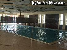 [P14] Piscina interioara incalzita..in coltul de unde am facut poza era jacuzzi » foto by georgeroiu
 - 
<span class="allrVoted glyphicon glyphicon-heart hidden" id="av256071"></span>
<a class="m-l-10 hidden" id="sv256071" onclick="voting_Foto_DelVot(,256071,812)" role="button">șterge vot <span class="glyphicon glyphicon-remove"></span></a>
<a id="v9256071" class=" c-red"  onclick="voting_Foto_SetVot(256071)" role="button"><span class="glyphicon glyphicon-heart-empty"></span> <b>LIKE</b> = Votează poza</a> <img class="hidden"  id="f256071W9" src="/imagini/loader.gif" border="0" /><span class="AjErrMes hidden" id="e256071ErM"></span>