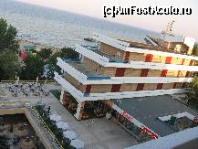 [P03] Un alt corp al hotelului si Marea Neagra. » foto by lalena
 - 
<span class="allrVoted glyphicon glyphicon-heart hidden" id="av40965"></span>
<a class="m-l-10 hidden" id="sv40965" onclick="voting_Foto_DelVot(,40965,827)" role="button">șterge vot <span class="glyphicon glyphicon-remove"></span></a>
<a id="v940965" class=" c-red"  onclick="voting_Foto_SetVot(40965)" role="button"><span class="glyphicon glyphicon-heart-empty"></span> <b>LIKE</b> = Votează poza</a> <img class="hidden"  id="f40965W9" src="/imagini/loader.gif" border="0" /><span class="AjErrMes hidden" id="e40965ErM"></span>