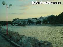 [P1x] Complexul hotelier vazut de pe dig » foto by ionescunic
 - 
<span class="allrVoted glyphicon glyphicon-heart hidden" id="av39256"></span>
<a class="m-l-10 hidden" id="sv39256" onclick="voting_Foto_DelVot(,39256,827)" role="button">șterge vot <span class="glyphicon glyphicon-remove"></span></a>
<a id="v939256" class=" c-red"  onclick="voting_Foto_SetVot(39256)" role="button"><span class="glyphicon glyphicon-heart-empty"></span> <b>LIKE</b> = Votează poza</a> <img class="hidden"  id="f39256W9" src="/imagini/loader.gif" border="0" /><span class="AjErrMes hidden" id="e39256ErM"></span>