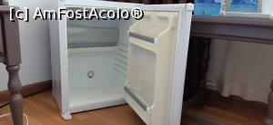[P14] Minibar care a necesitat muuultă dezinfectare. » foto by Rofri
 - 
<span class="allrVoted glyphicon glyphicon-heart hidden" id="av1250691"></span>
<a class="m-l-10 hidden" id="sv1250691" onclick="voting_Foto_DelVot(,1250691,828)" role="button">șterge vot <span class="glyphicon glyphicon-remove"></span></a>
<a id="v91250691" class=" c-red"  onclick="voting_Foto_SetVot(1250691)" role="button"><span class="glyphicon glyphicon-heart-empty"></span> <b>LIKE</b> = Votează poza</a> <img class="hidden"  id="f1250691W9" src="/imagini/loader.gif" border="0" /><span class="AjErrMes hidden" id="e1250691ErM"></span>
